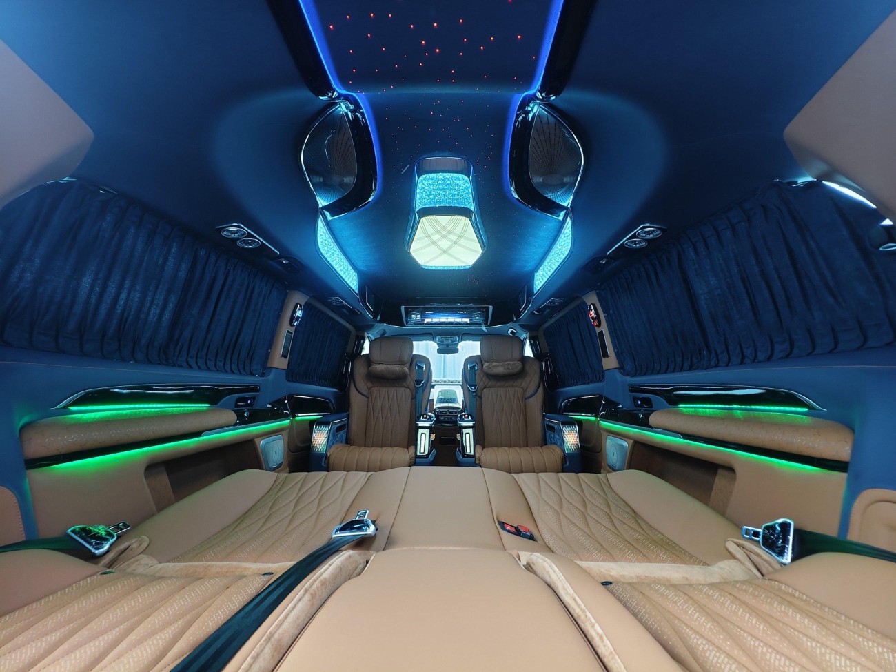 Mercedes-Benz 2024 2025