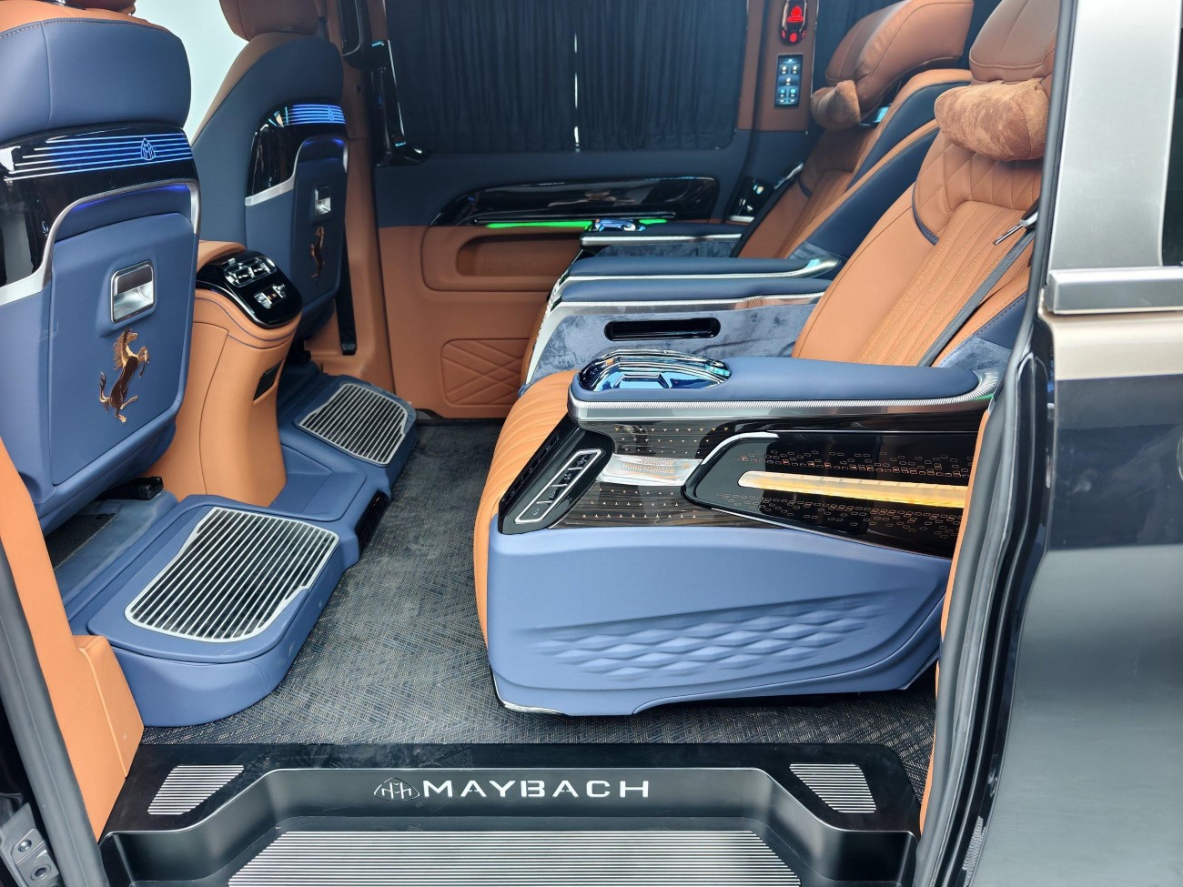 Mercedes-Benz 2024 2025