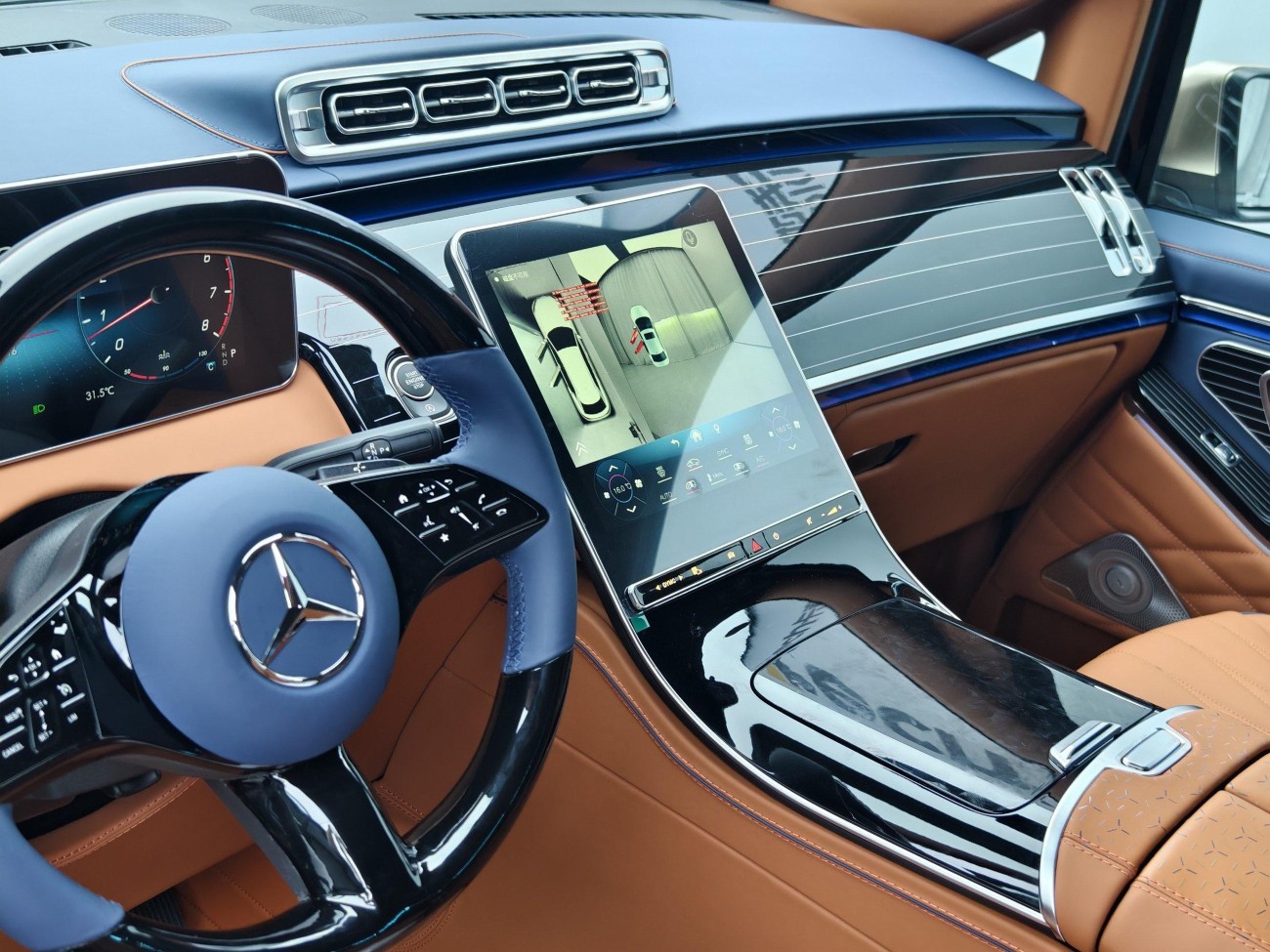 Mercedes-Benz 2024 2025