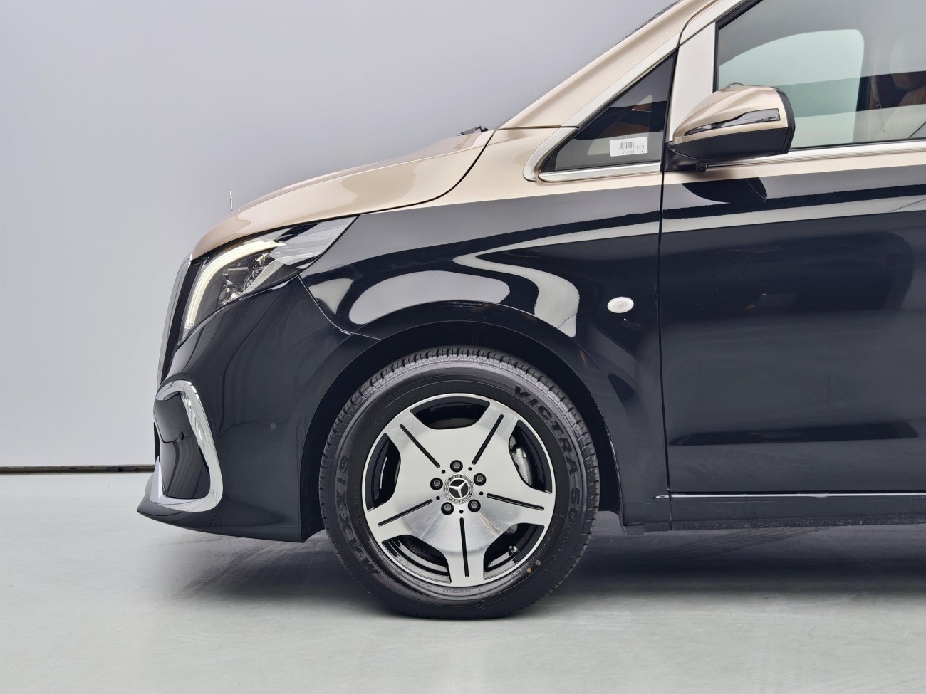 Mercedes-Benz 2024 2025