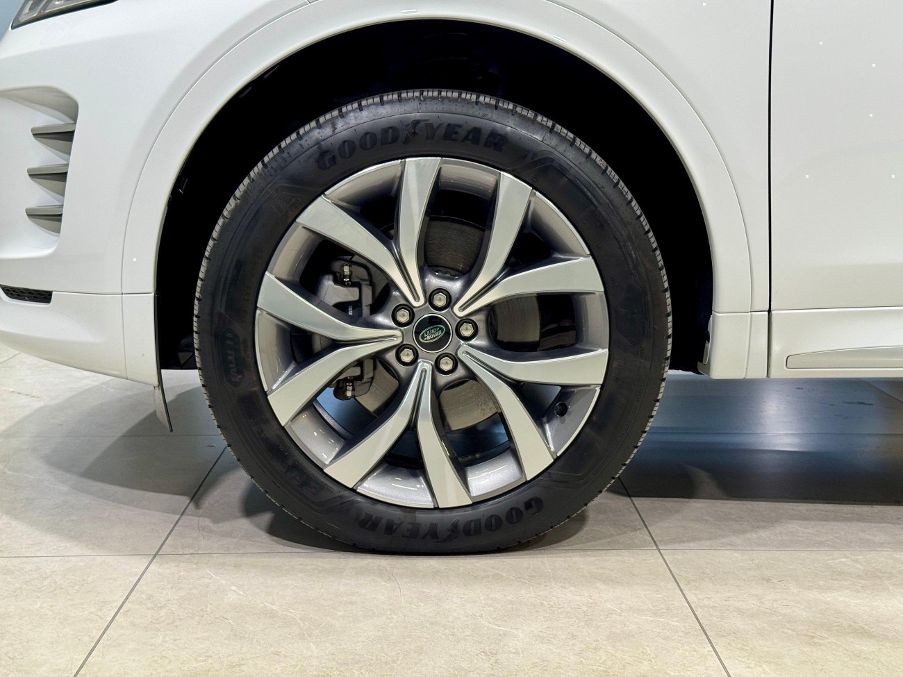 Land Rover Discovery Sport 2025