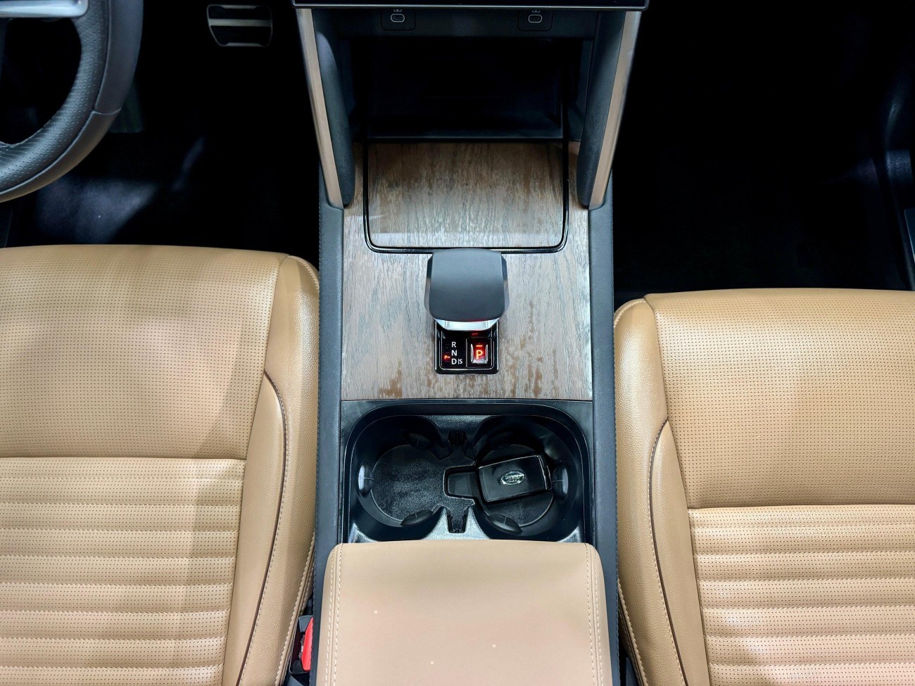 Land Rover Discovery Sport 2025