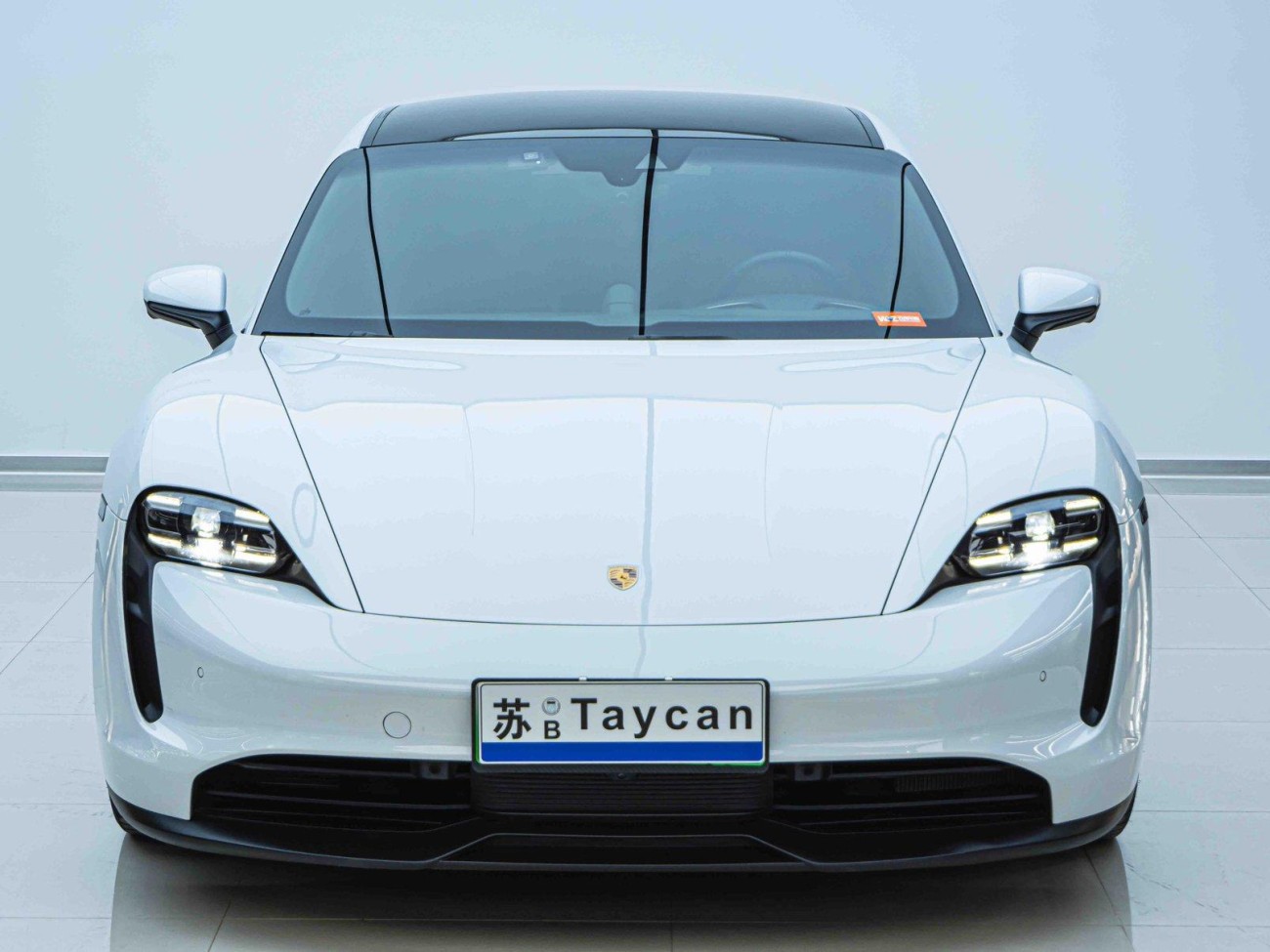 Porsche Taycan 2024