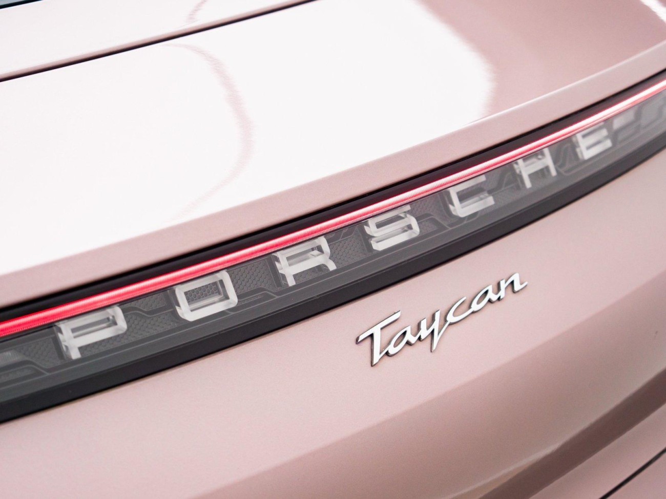 Porsche Taycan 2021