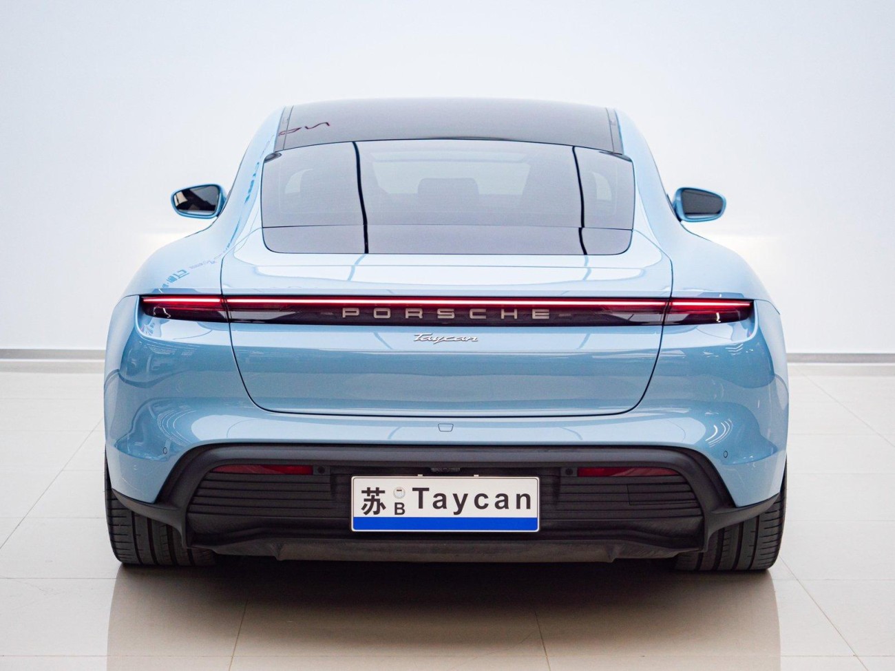 Porsche Taycan 2023
