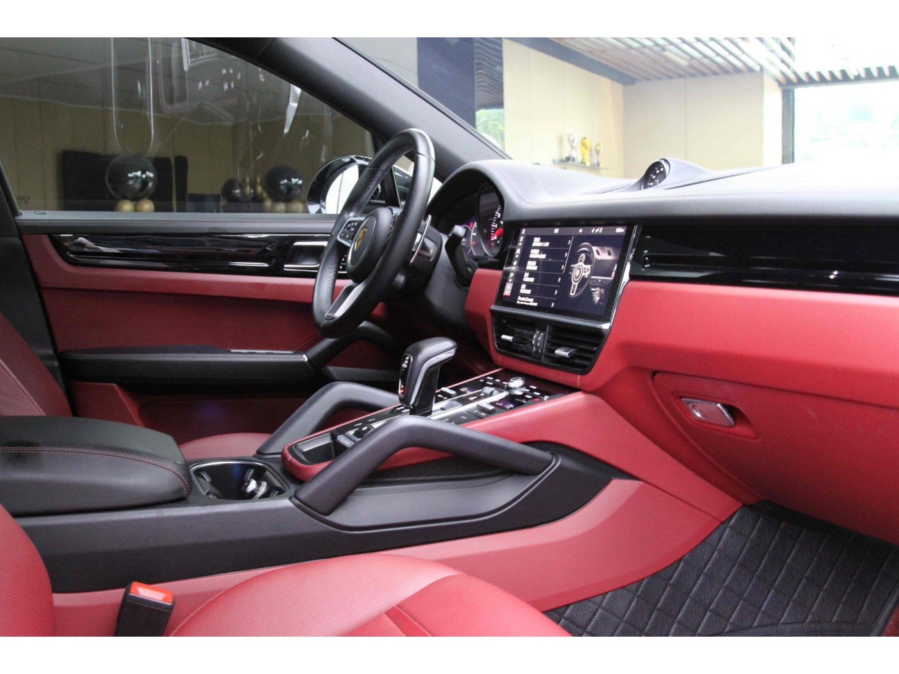 Porsche Cayenne 2021