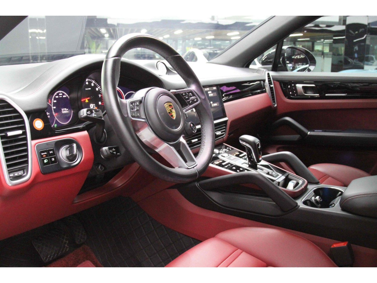 Porsche Cayenne 2021