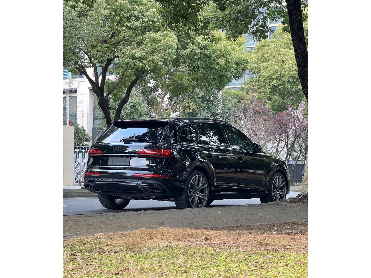 Audi Q7 55 TFSI 2023