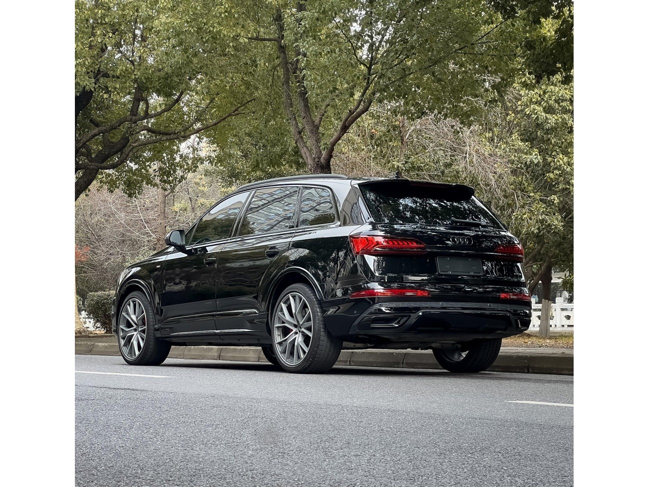 Audi Q7 55 TFSI 2023