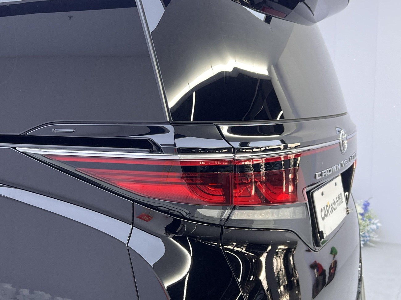 Toyota Vellfire 2024