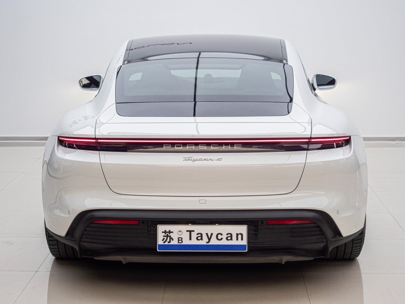 Porsche Taycan 2024