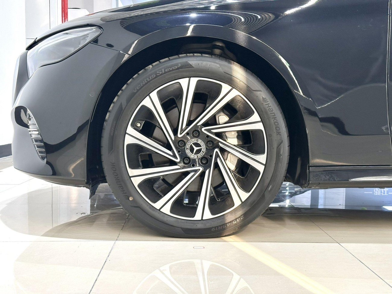 Mercedes-Benz E 300 L 2024