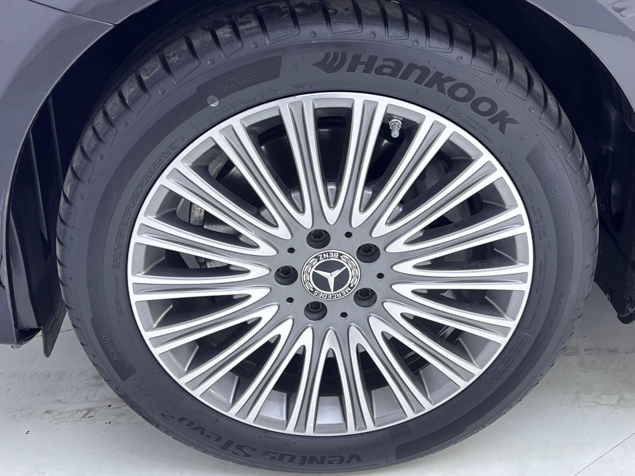 Mercedes-Benz E 300 L 2023