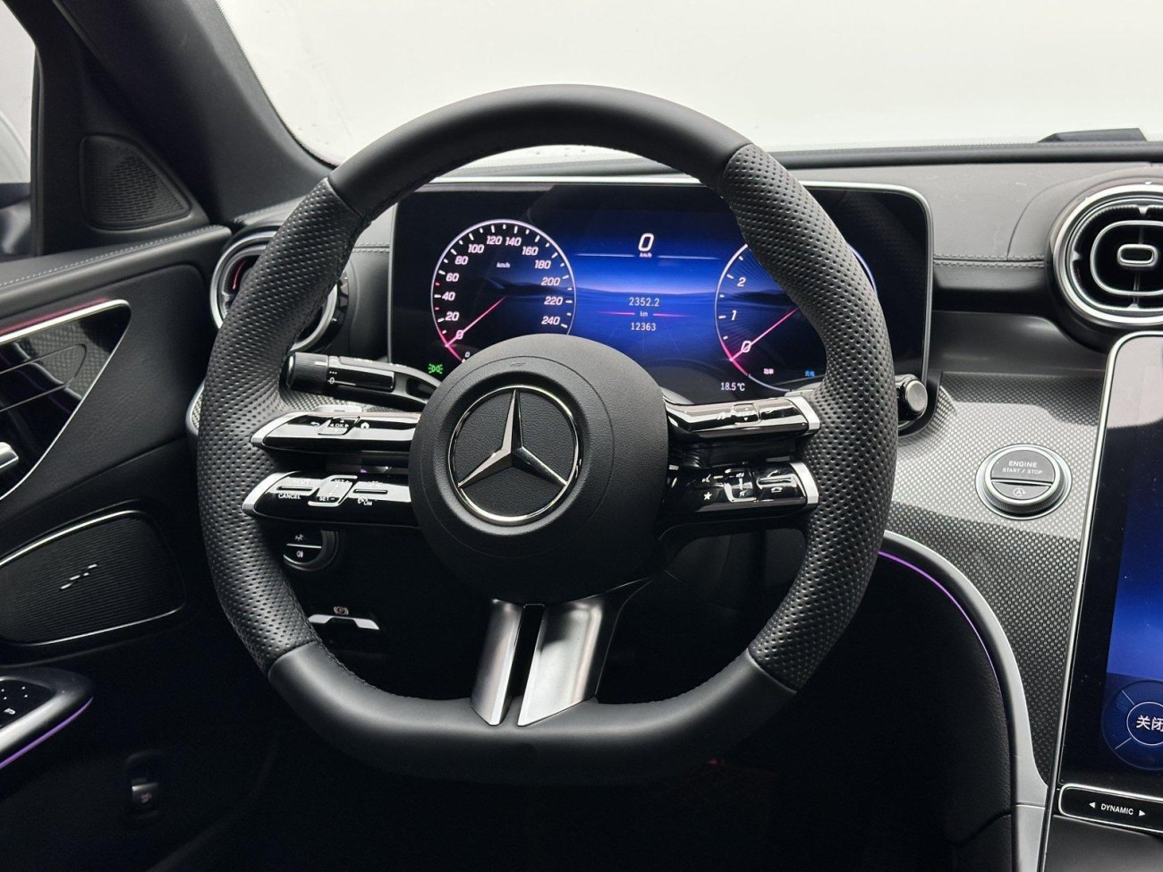 Mercedes-Benz C 260 L 2025