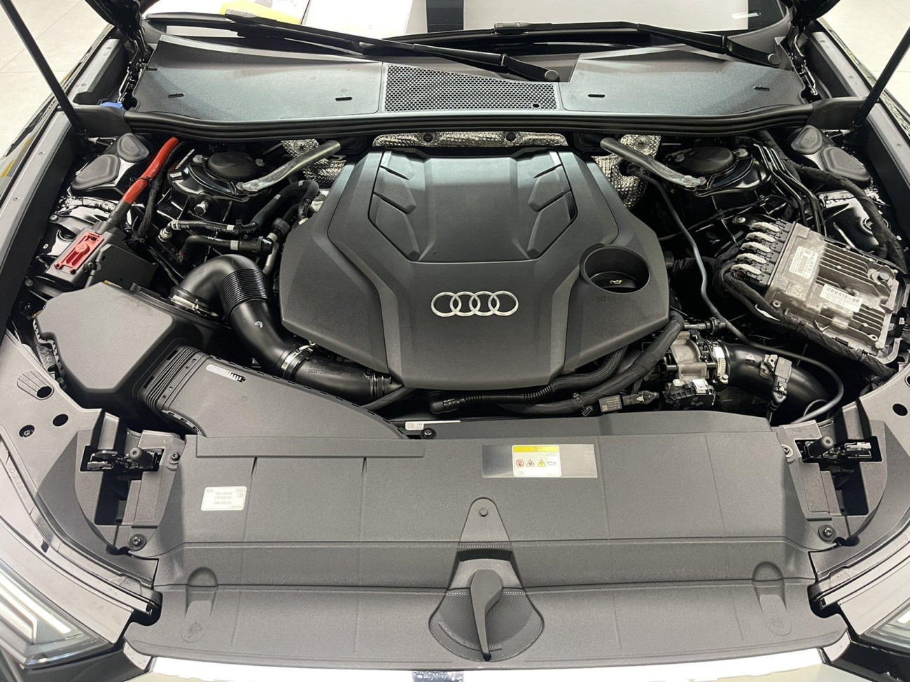 Audi A6L 55 TFSI 2024