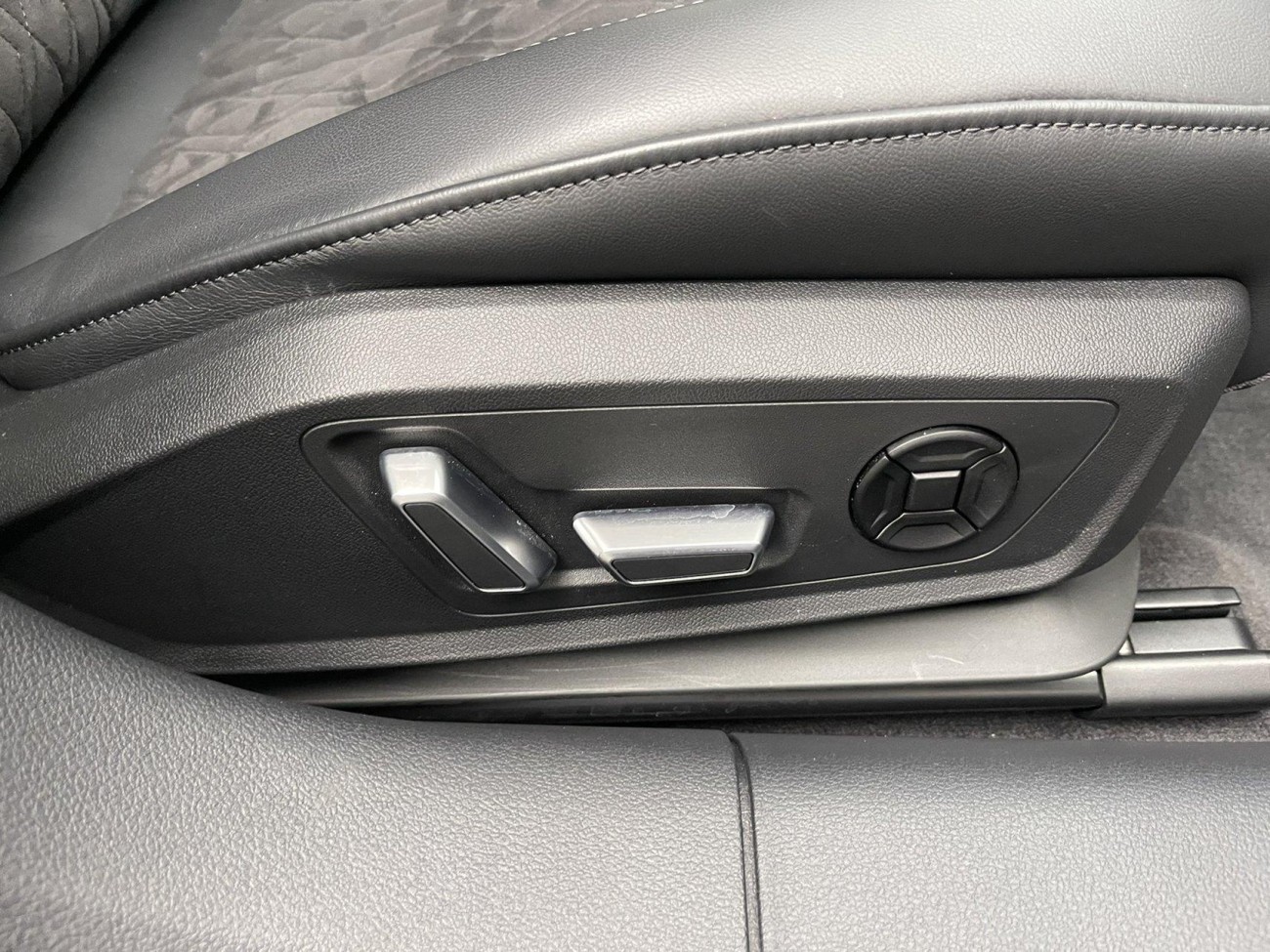 Audi A6L 55 TFSI 2024