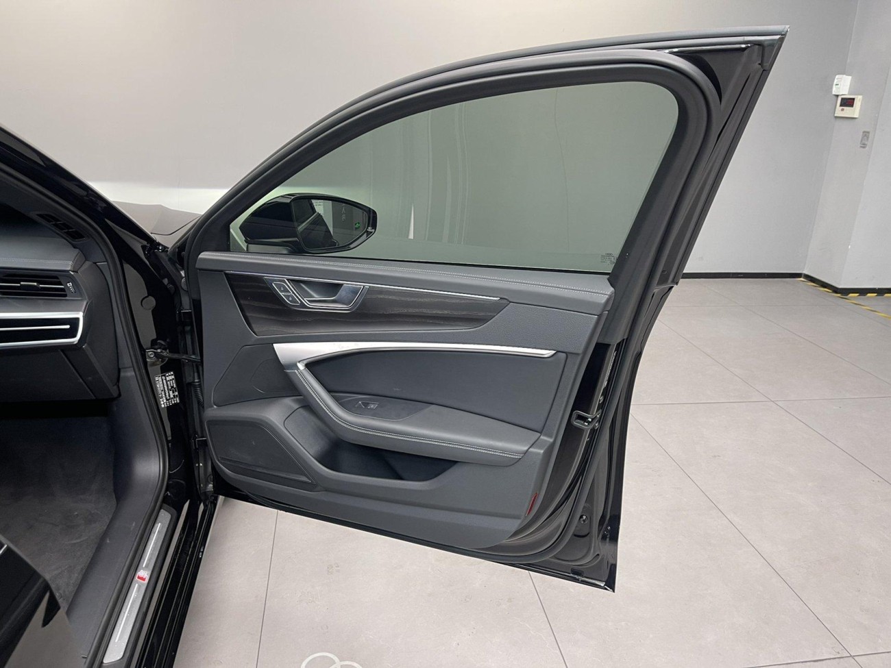 Audi A6L 55 TFSI 2024