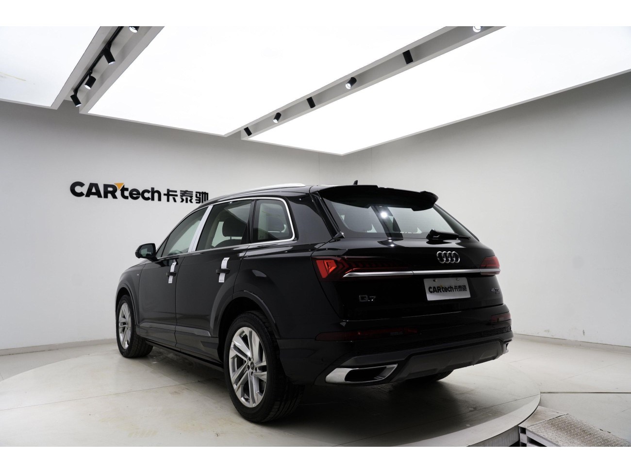 Audi Q7 45 TFSI 2021