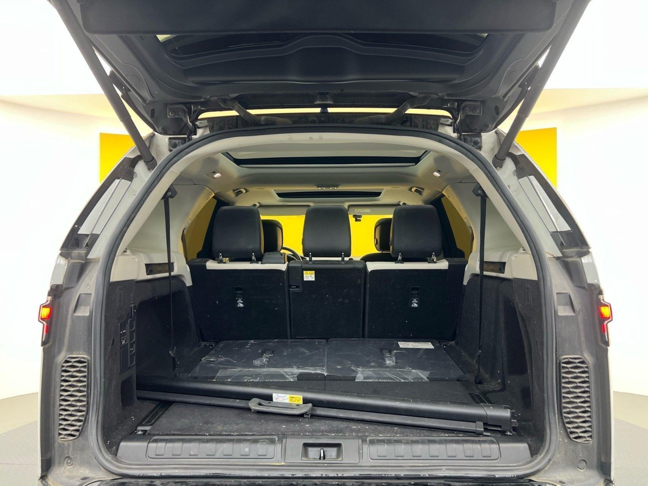 Land Rover Discovery 2022