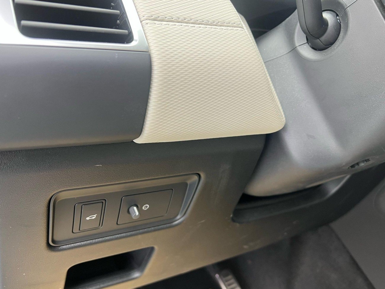 Land Rover Discovery 2022