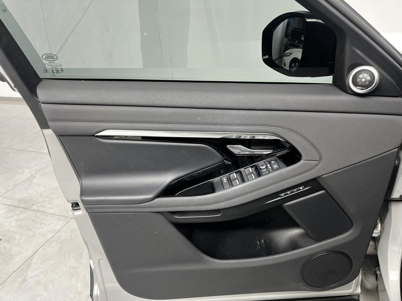 Land Rover Range Rover 2023