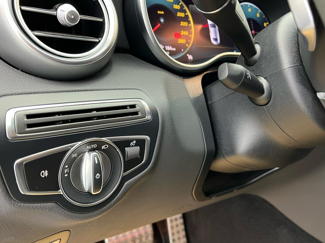 Mercedes-Benz C 260 2023