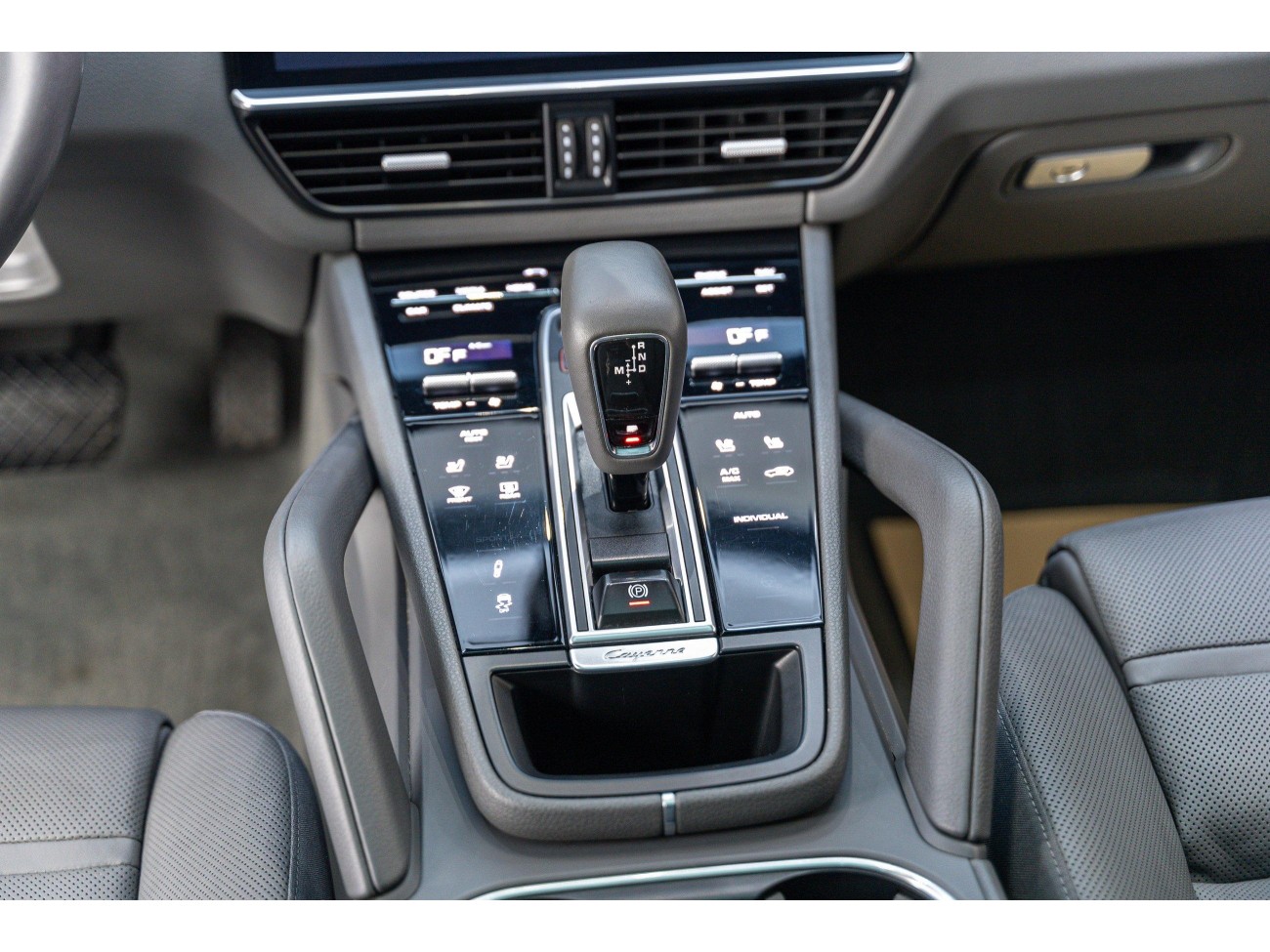 Porsche Cayenne 2023