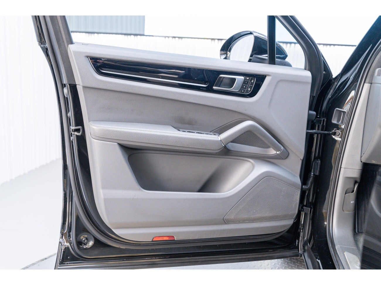 Porsche Cayenne 2023