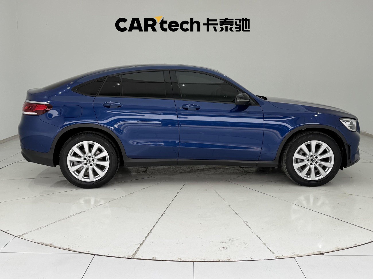 Mercedes-Benz GLC 260 4MATIC 2021