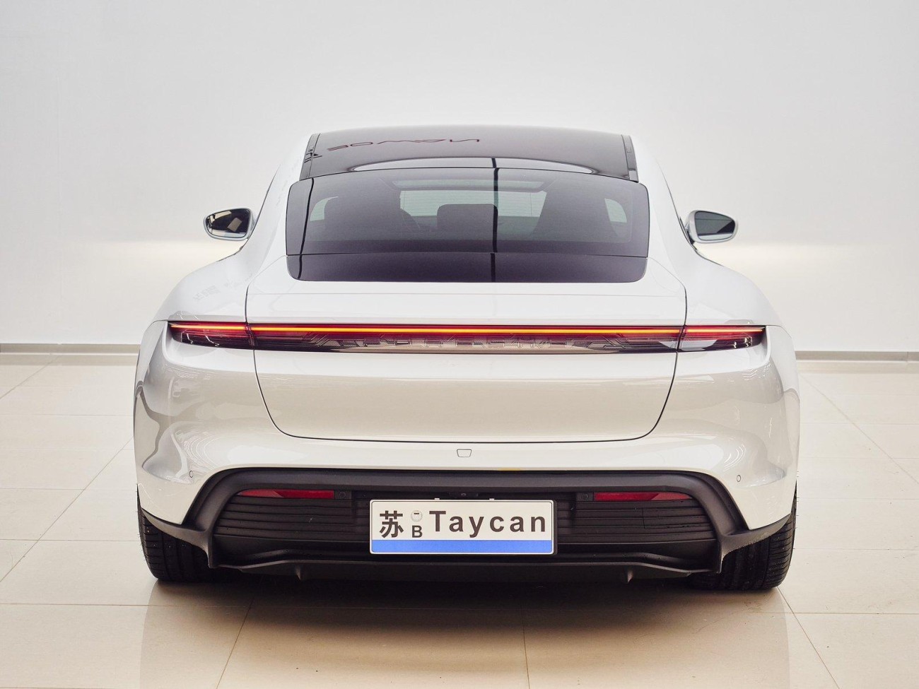 Porsche Taycan 2022