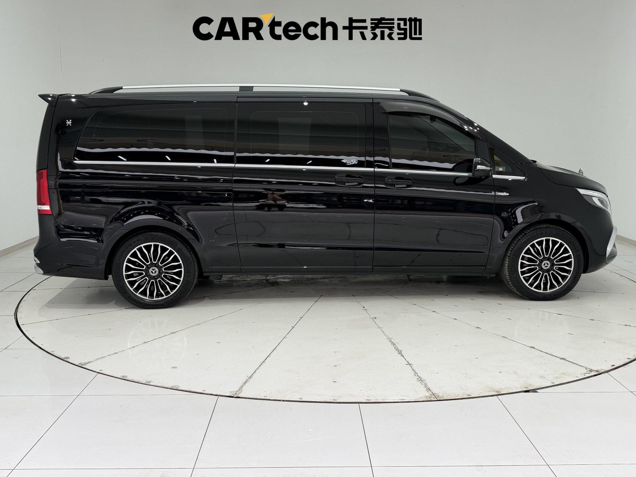 Mercedes-Benz 2021 2020