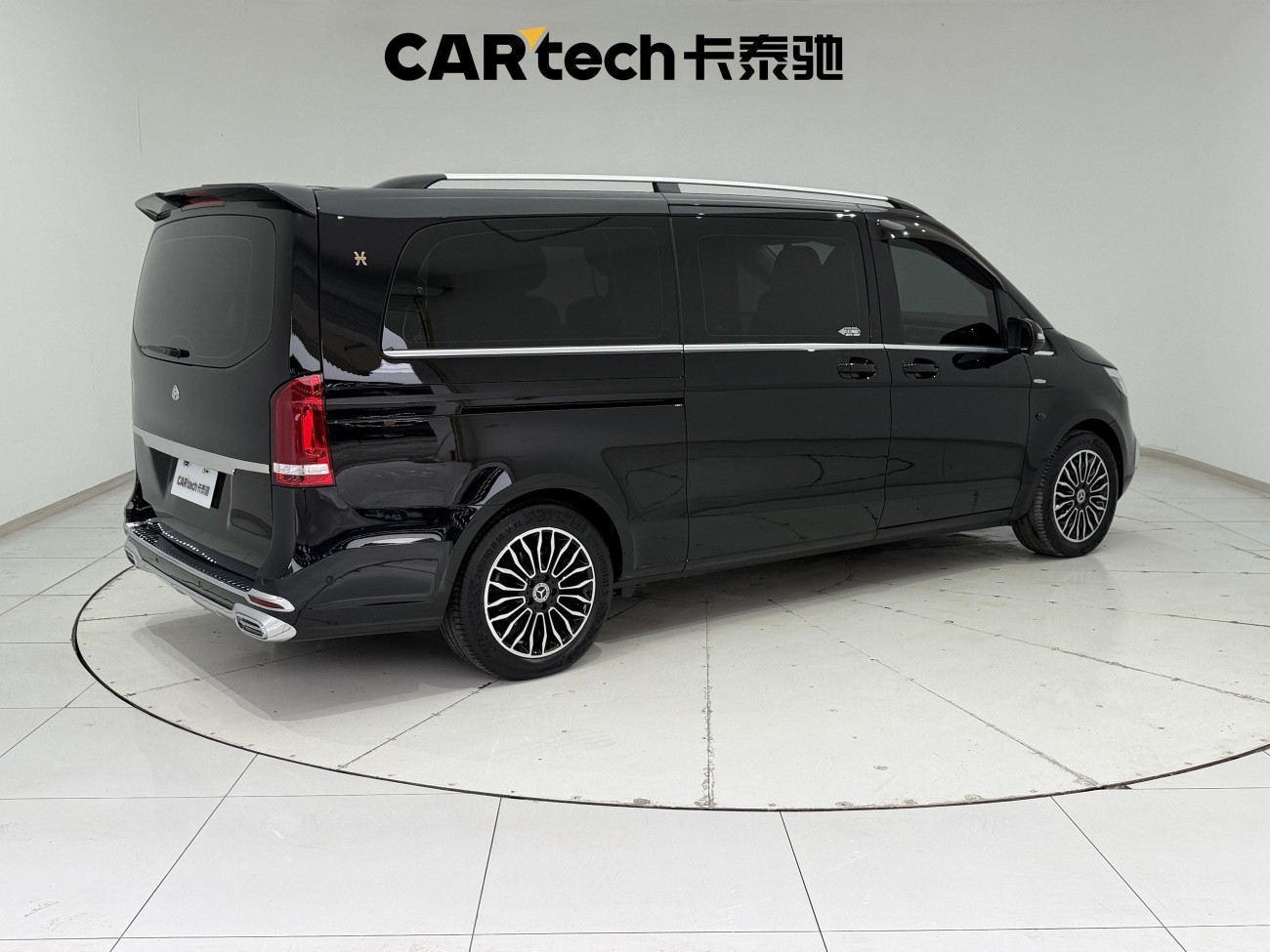 Mercedes-Benz 2021 2020