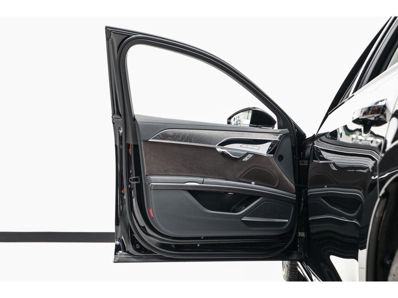 Audi A8L 50 TFSI 2024