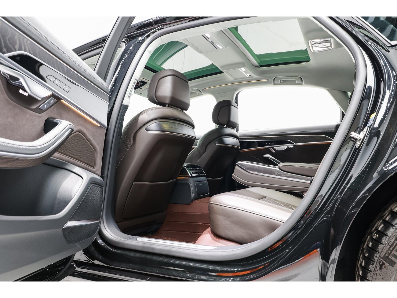 Audi A8L 50 TFSI 2024