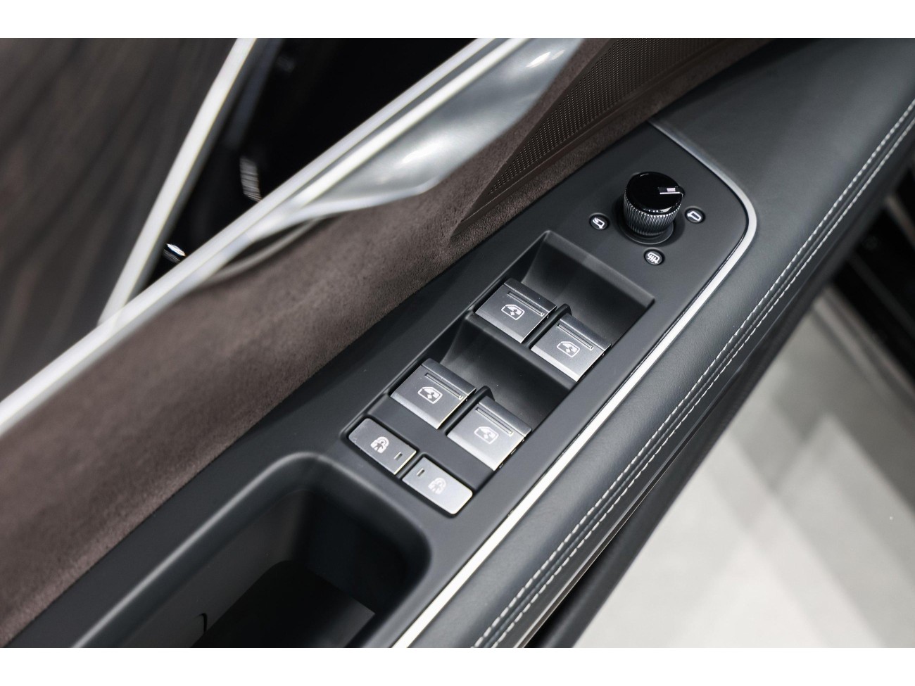 Audi A8L 50 TFSI 2024