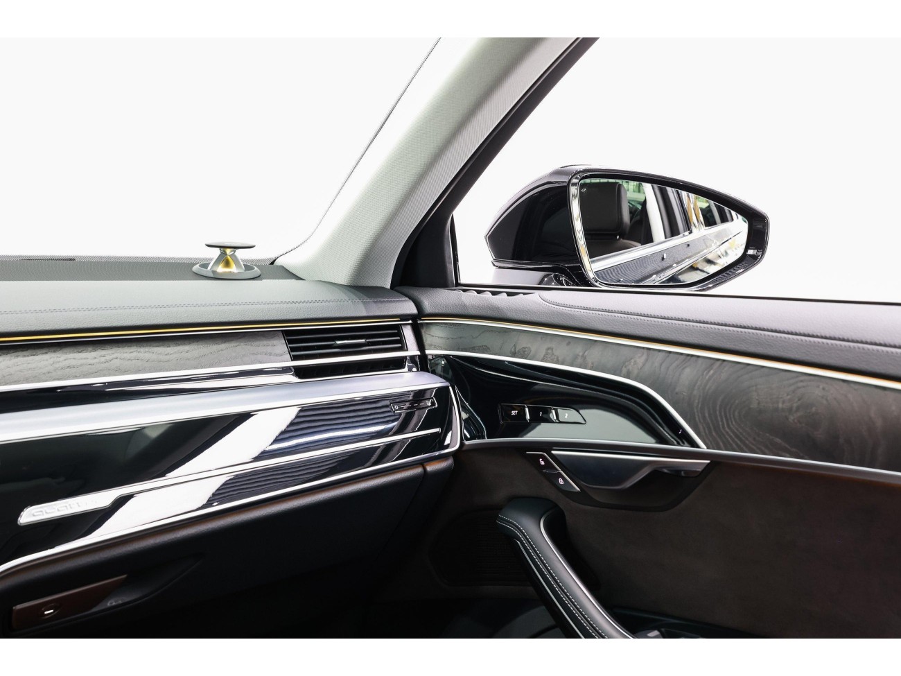 Audi A8L 50 TFSI 2024