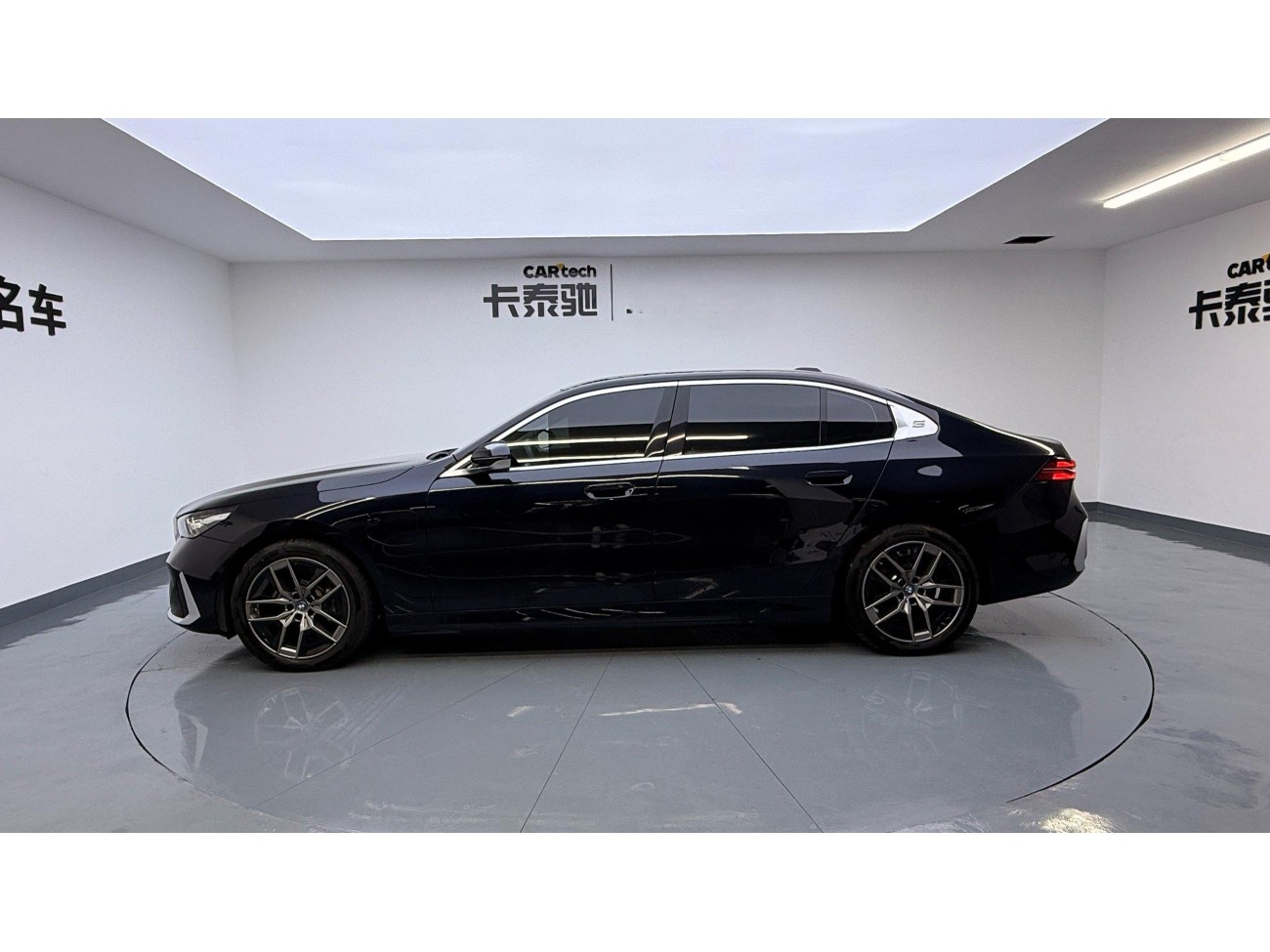 BMW i5 2024