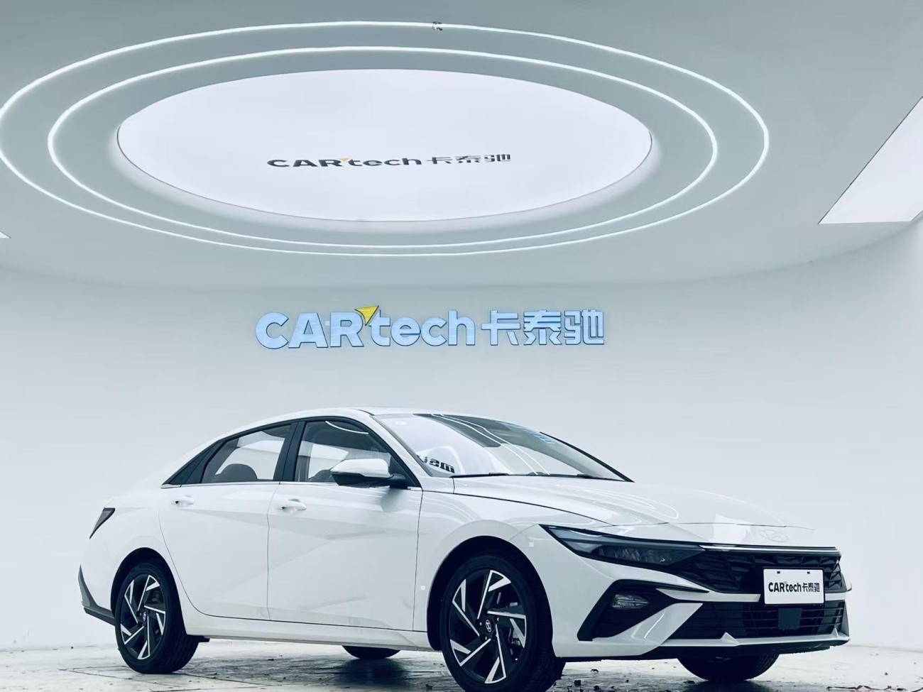 Hyundai Elantra 2025