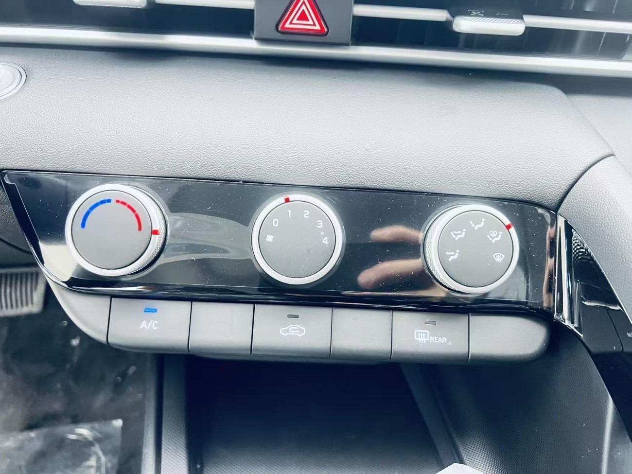 Hyundai Elantra 2025