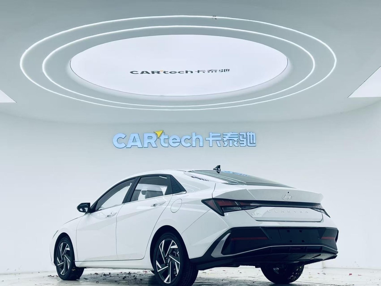 Hyundai Elantra 2025