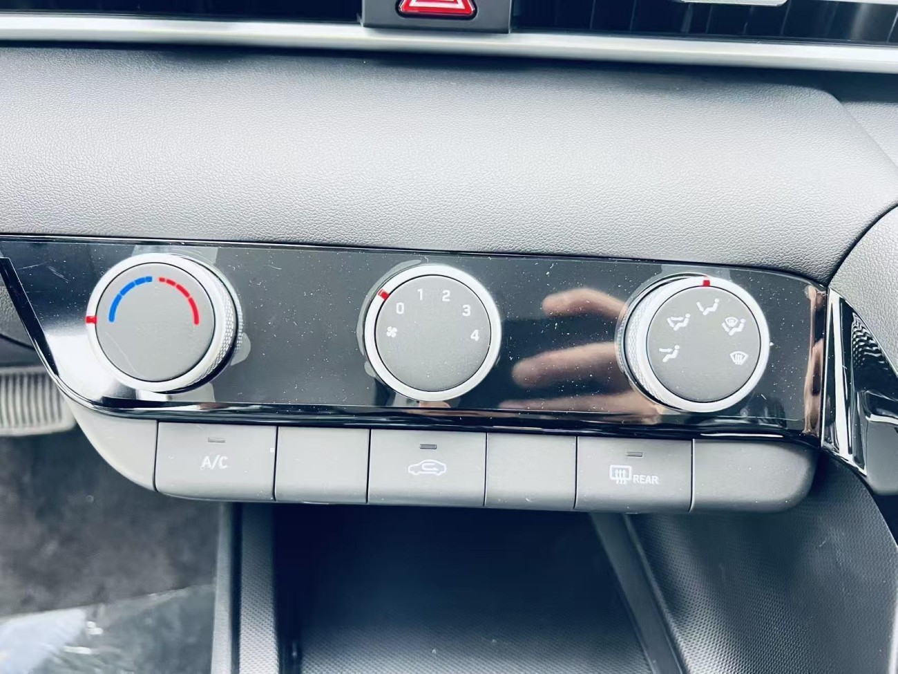 Hyundai Elantra 2025