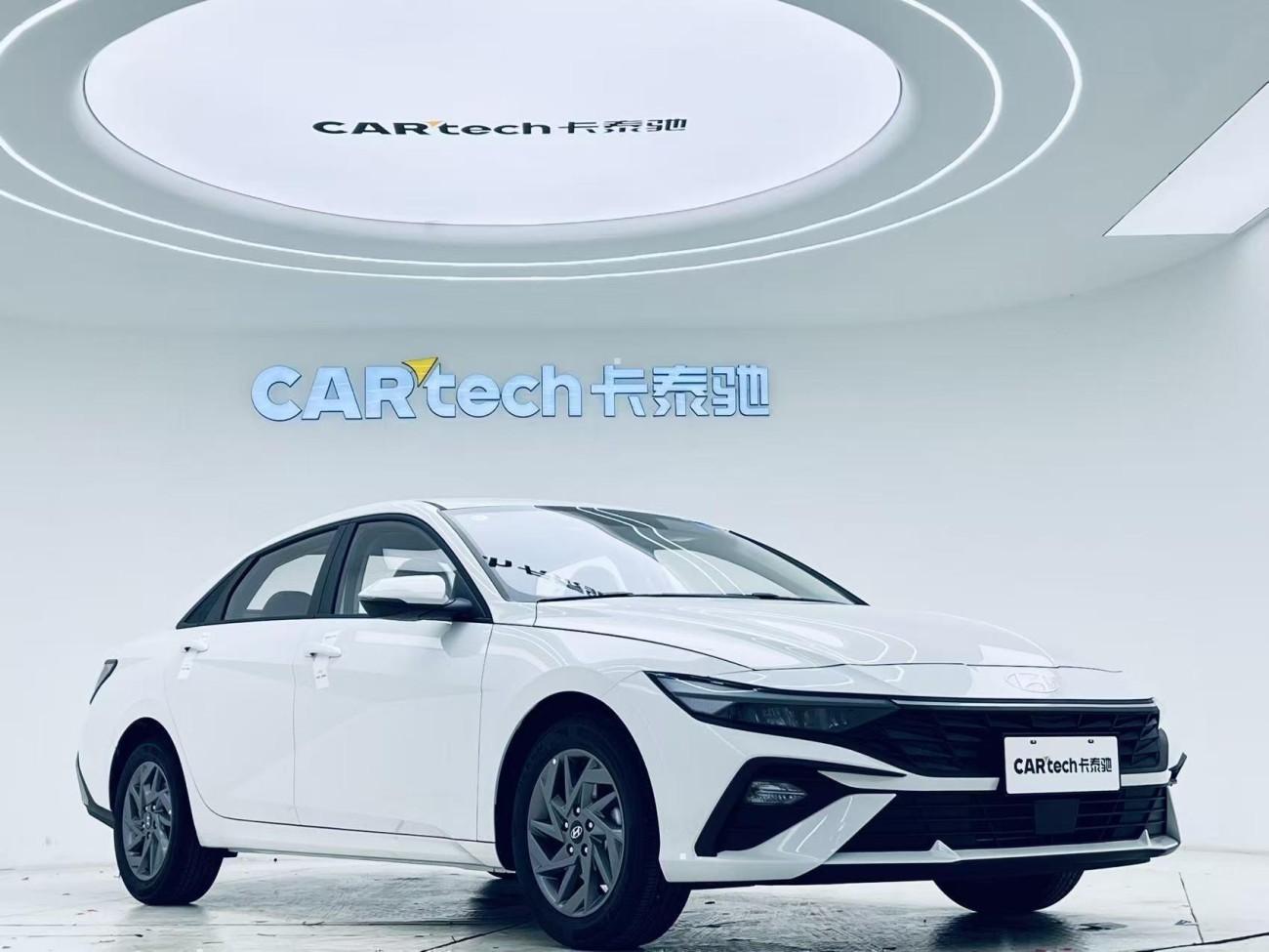 Hyundai Elantra 2025