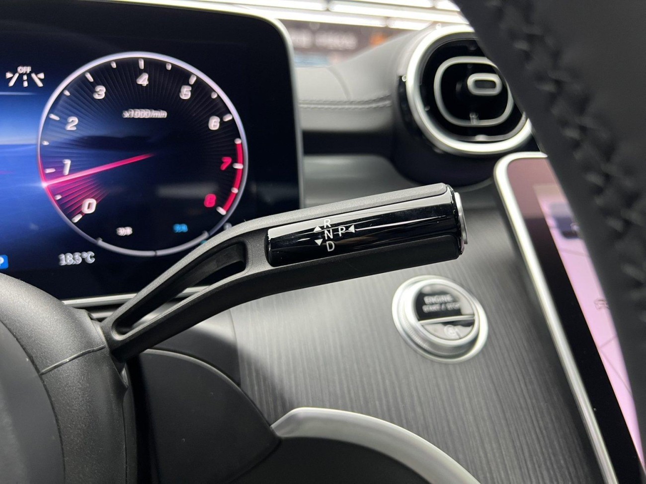 Mercedes-Benz C 200 L 2024