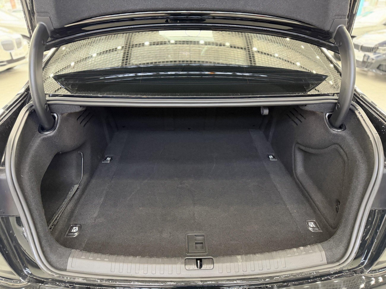 Audi A6L 40 TFSI 2025