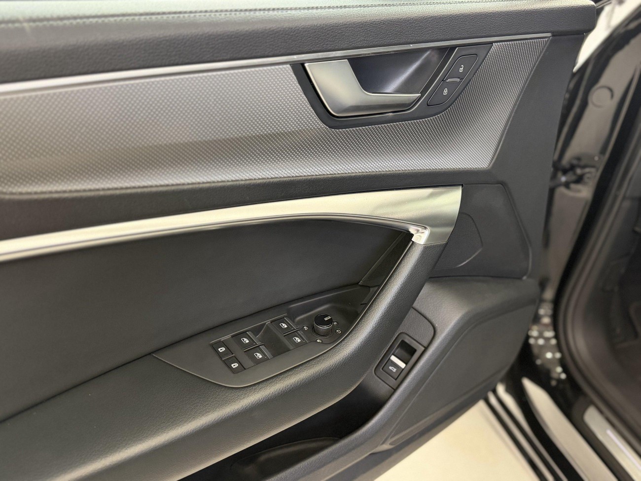 Audi A6L 40 TFSI 2025