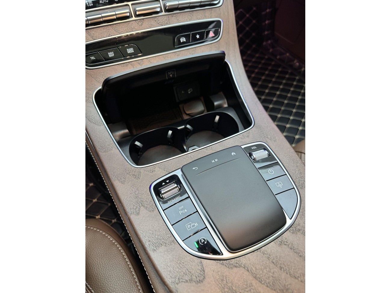 Mercedes-Benz E 300 L 2023