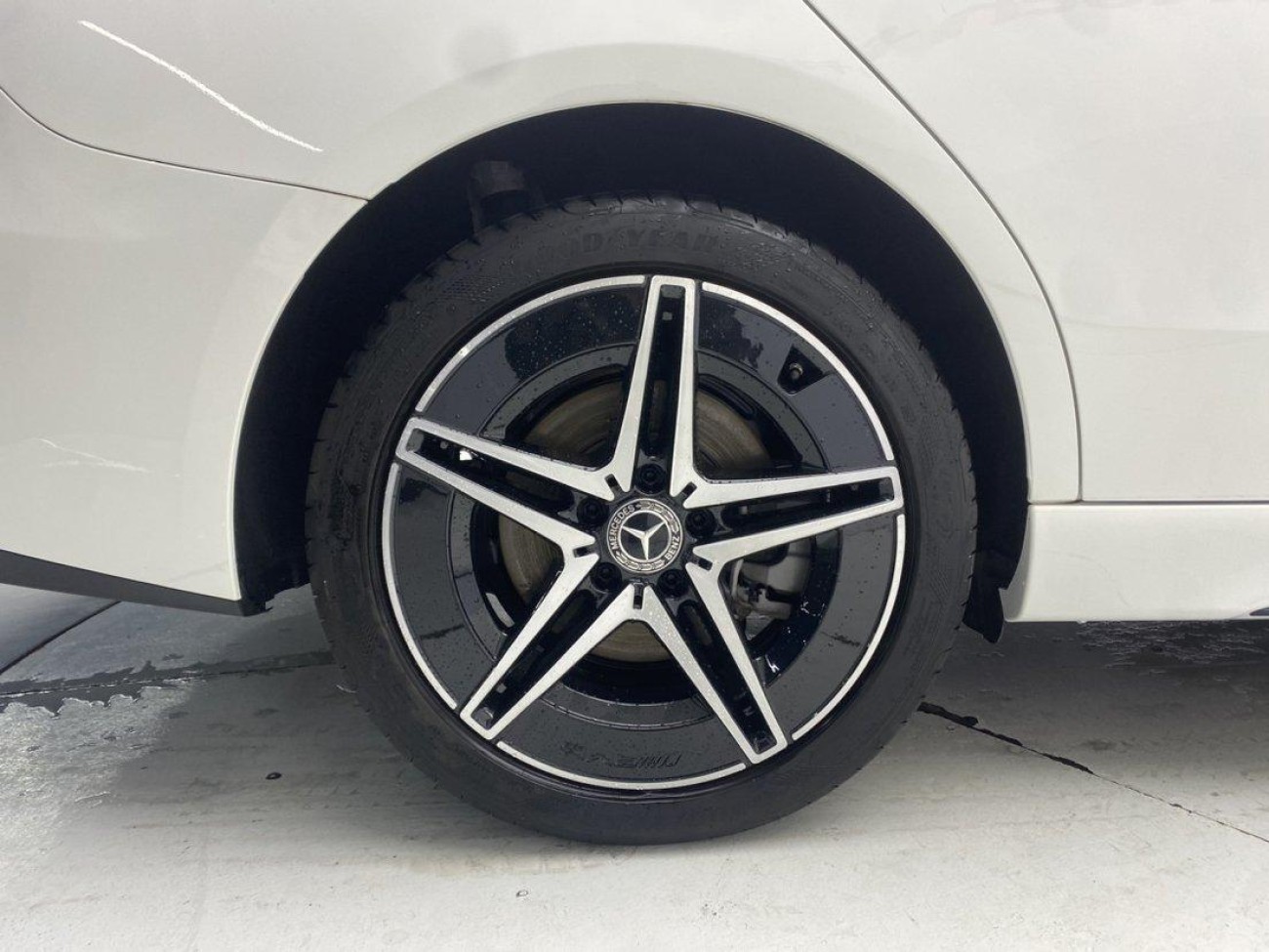 Mercedes-Benz C 260 L 2025