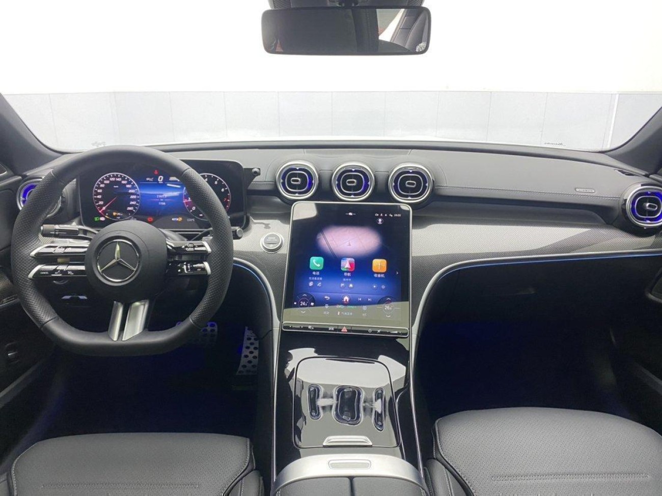 Mercedes-Benz C 260 L 2025