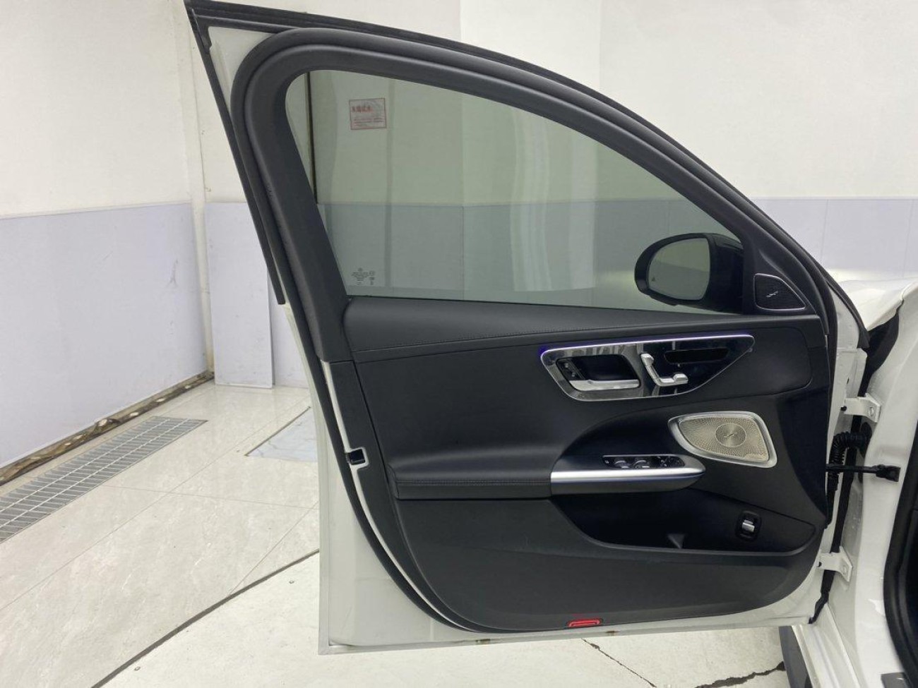 Mercedes-Benz C 260 L 2025