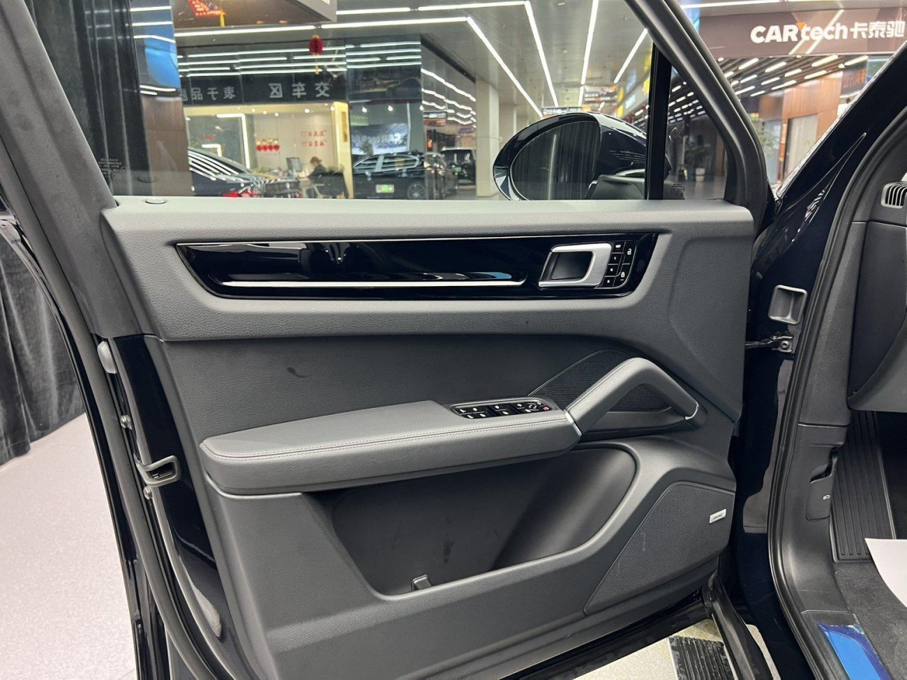 Porsche Cayenne 2020